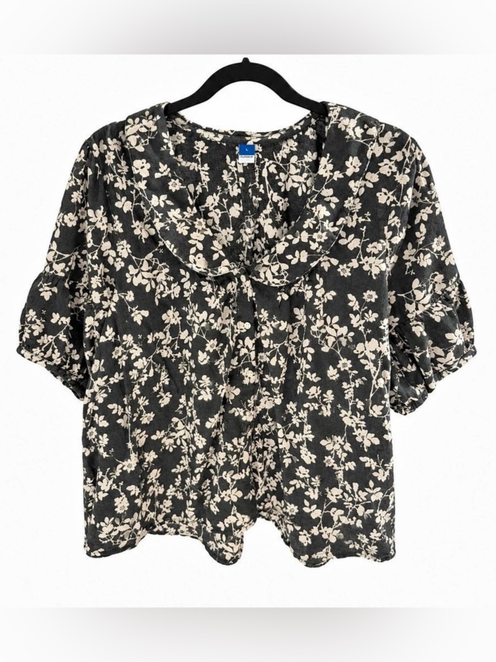 Old Navy Puff-Sleeve Floral-Print Peter Pan Collar top